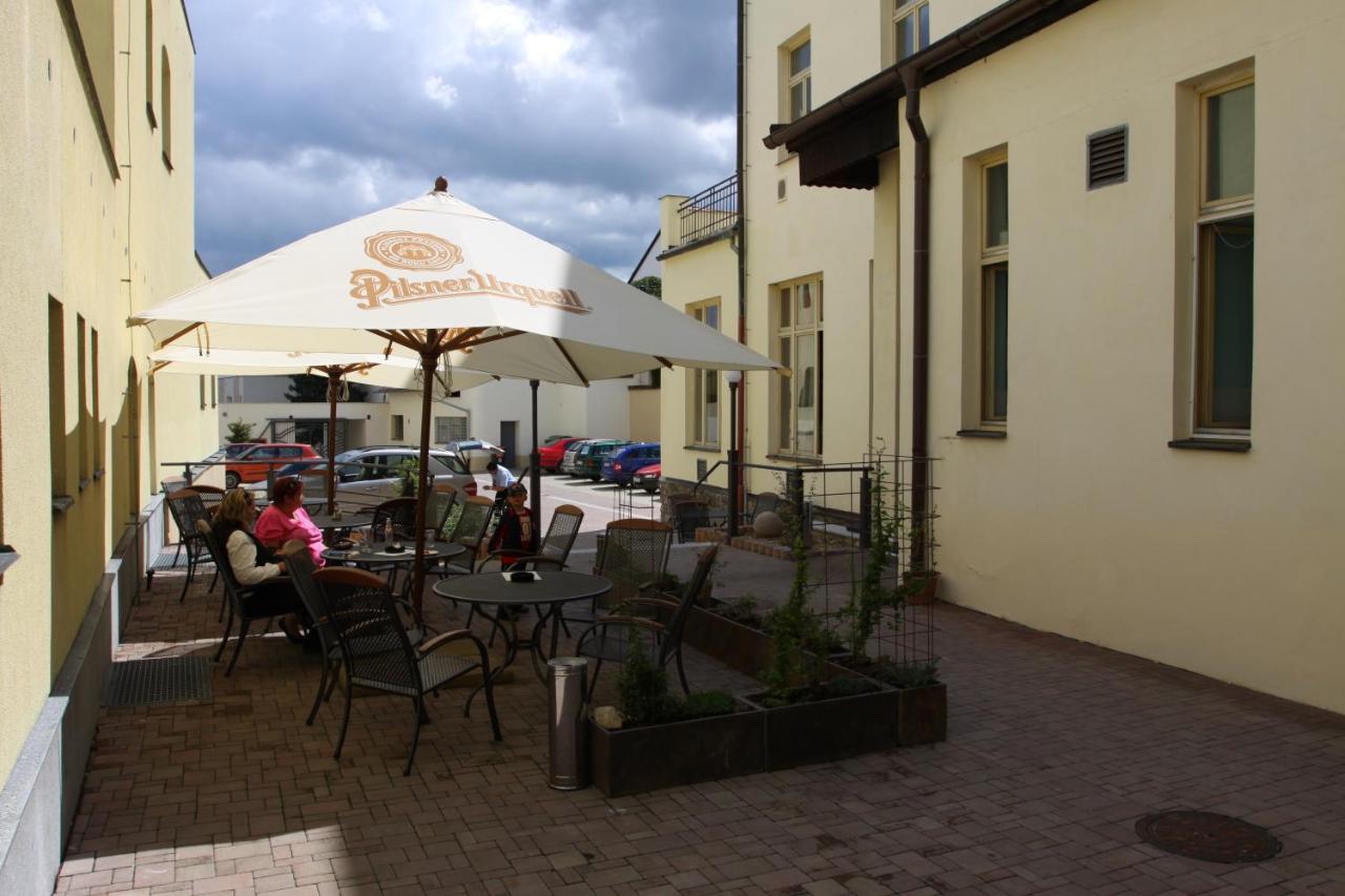 Hotel Slavie Pelhřimov Exterior foto